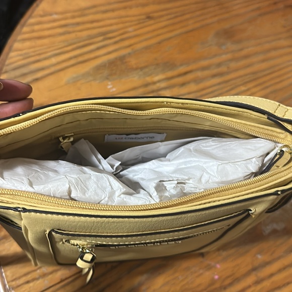 Liz Claiborne Mustard Shoulder Bag - Picture 3 of 7